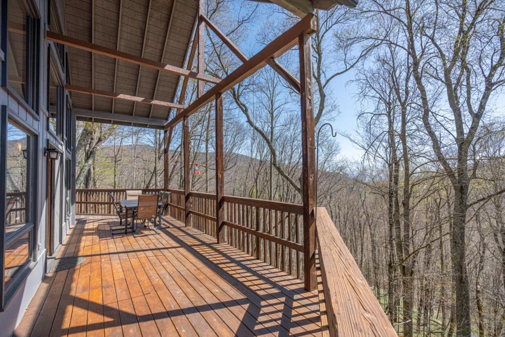 Wolf Ridge Retreat Villa Swiss Exterior photo