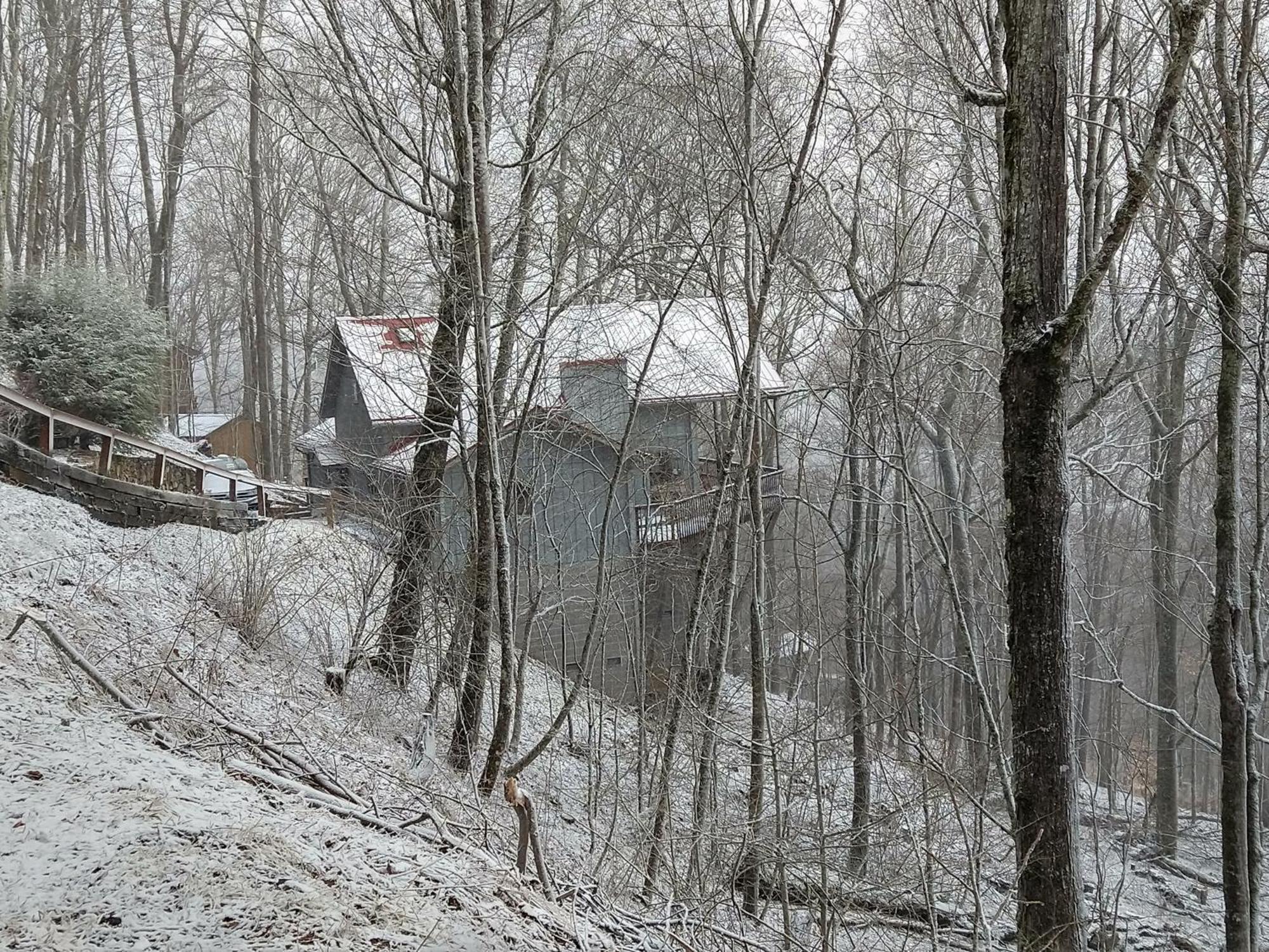 Wolf Ridge Retreat Villa Swiss Exterior photo